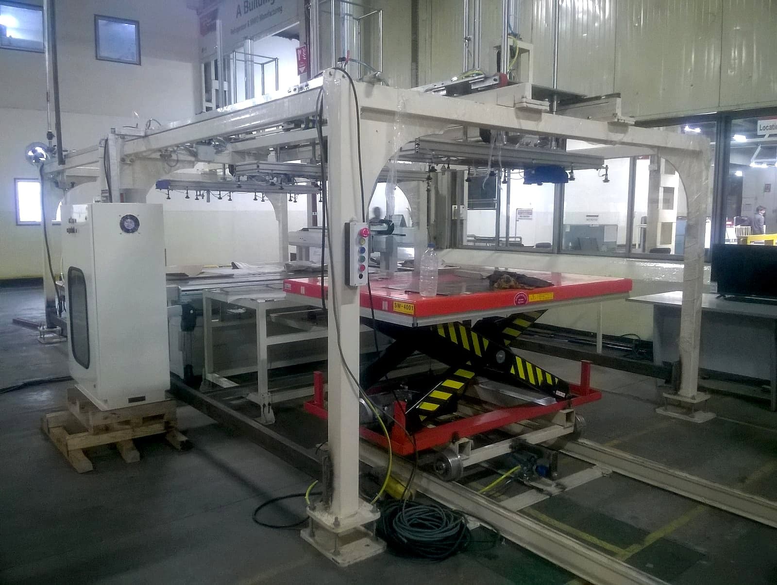 Glass Pick, Place & Cutting Machine