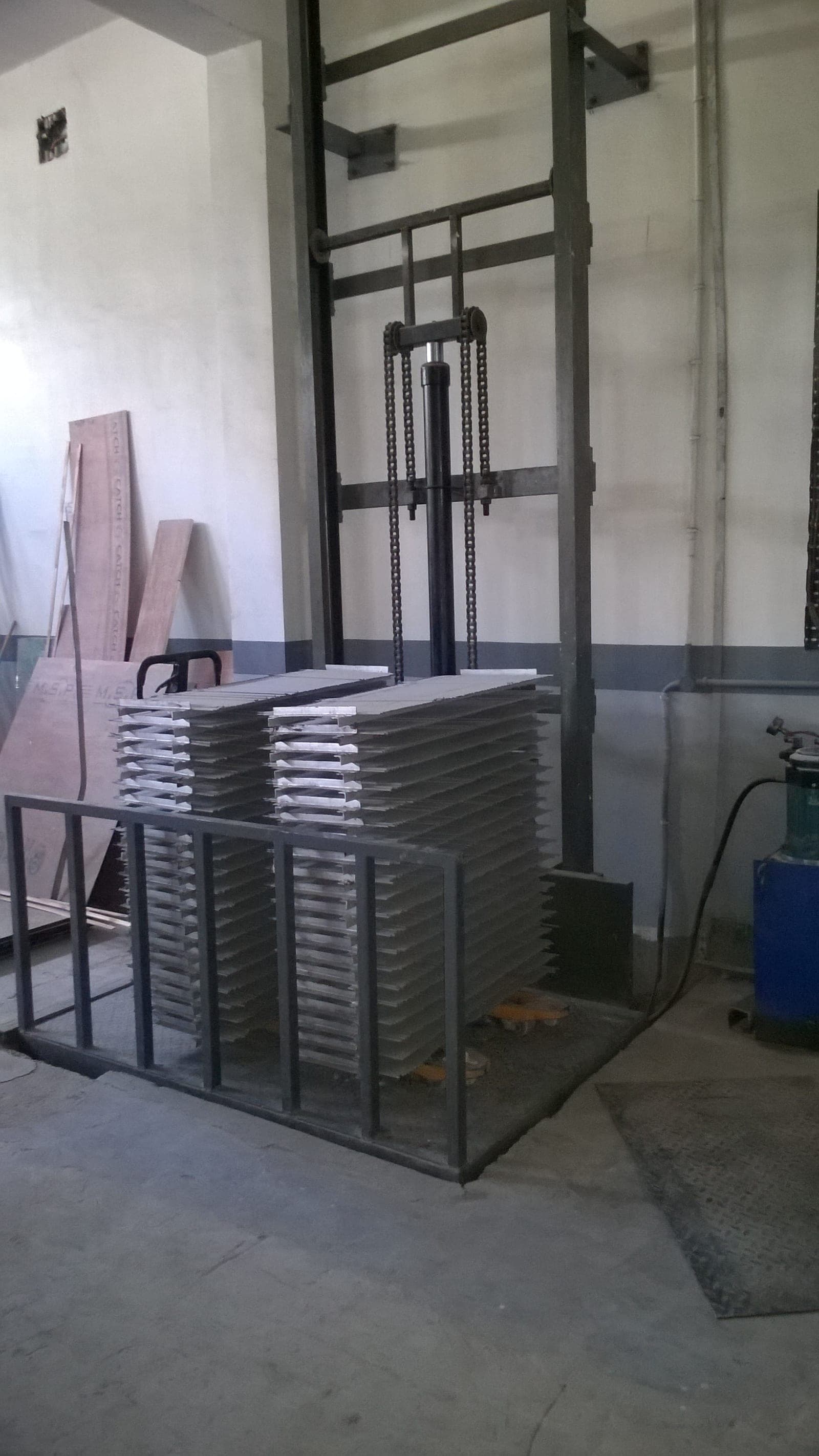In-Transit Material Handling System — photo 3